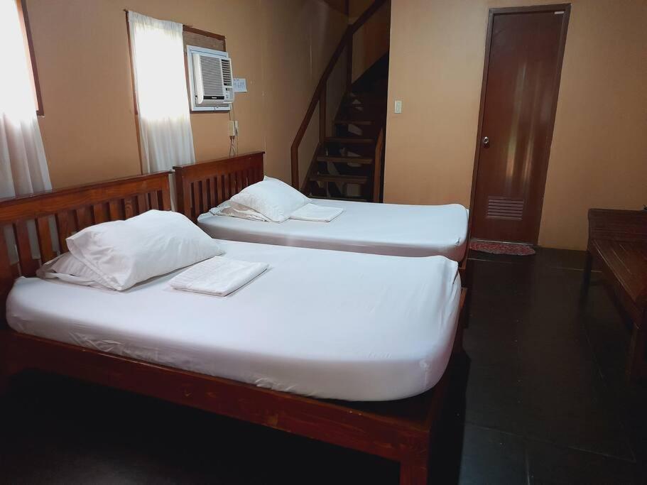 Antipolo Cabin Getaway Hotel ภายนอก รูปภาพ